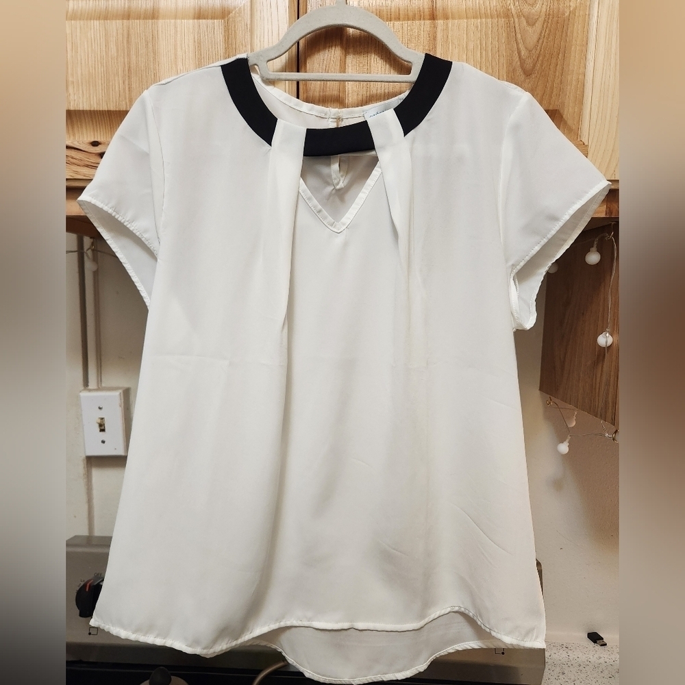 Creation White and Black Sheer Top Blouse Sz 8 NWOT